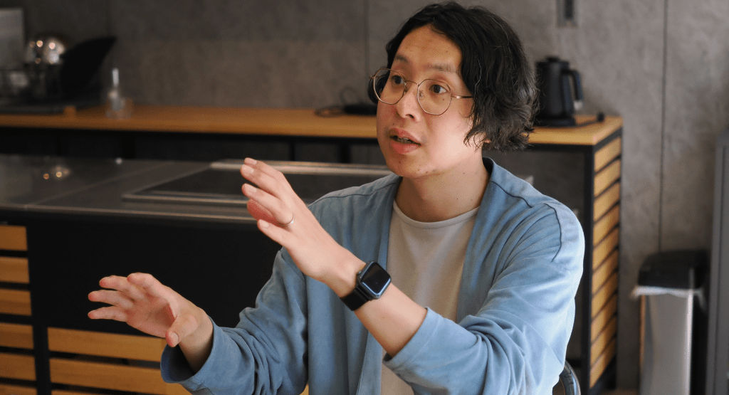 「生活の木」のマーケティング本部 デピュティゼネラルマネージャー・中村佳央氏のKOMOJUの導入事例取材