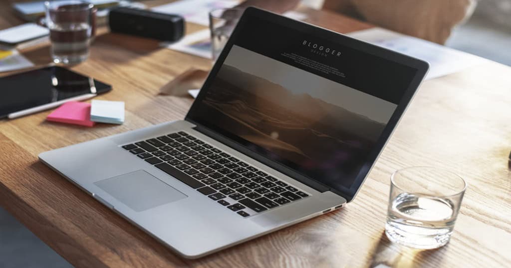 ブログを表示したノートPC